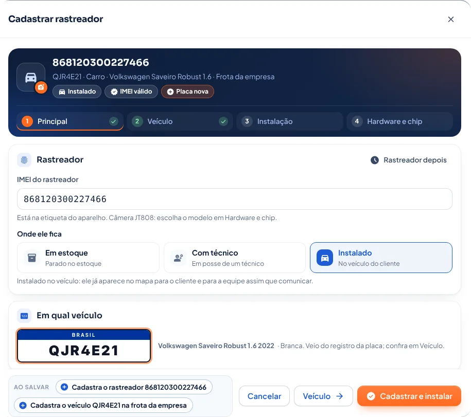 Janela de cadastrar rastreador com IMEI e placa